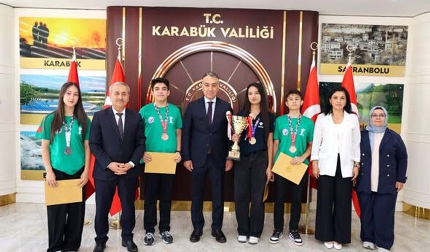 Karabük’ün Gururu Dünya Şampiyonları Valilikte Kabul Edildi